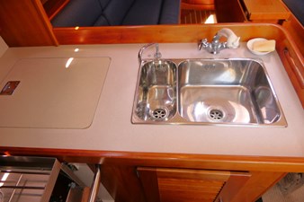2004 J BOATS J/109 - photo 29