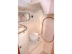 2004 J BOATS J/109 - photo 36