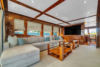 2015 HARGRAVE CUSTOM YACHTS Flybridge Motor Yacht - photo 1