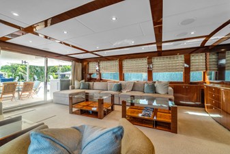 2015 HARGRAVE CUSTOM YACHTS Flybridge Motor Yacht - photo 2