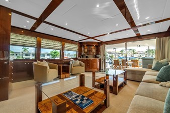 2015 HARGRAVE CUSTOM YACHTS Flybridge Motor Yacht - photo 3