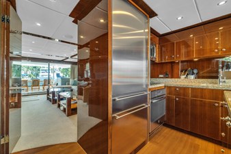 2015 HARGRAVE CUSTOM YACHTS Flybridge Motor Yacht - photo 10