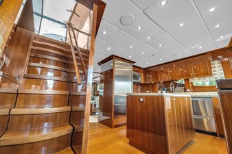 2015 HARGRAVE CUSTOM YACHTS Flybridge Motor Yacht - photo 16
