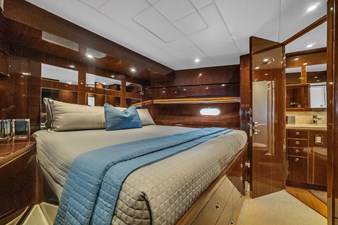2015 HARGRAVE CUSTOM YACHTS Flybridge Motor Yacht - photo 20