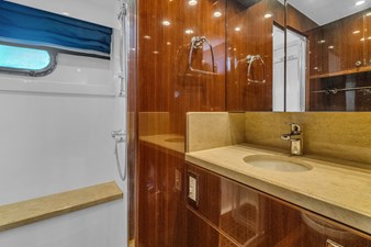 2015 HARGRAVE CUSTOM YACHTS Flybridge Motor Yacht - photo 55
