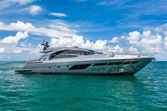 2019 PERSHING 8X yacht for sale