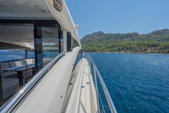 2014 PRINCESS YACHTS V52 - photo 7