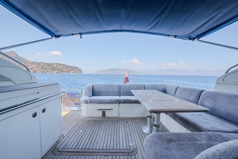 2014 PRINCESS YACHTS V52 - photo 11