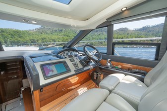 2014 PRINCESS YACHTS V52 - photo 15