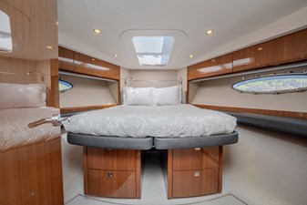2014 PRINCESS YACHTS V52 - photo 21