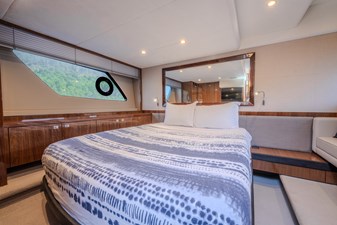 2014 PRINCESS YACHTS V52 - photo 22