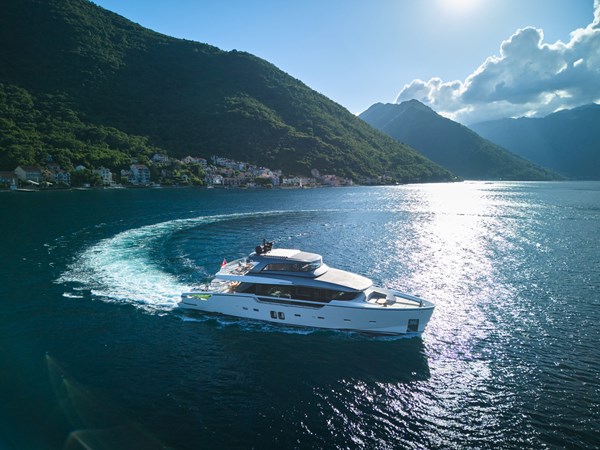 2020 SANLORENZO YACHTS SX 88 yacht for sale