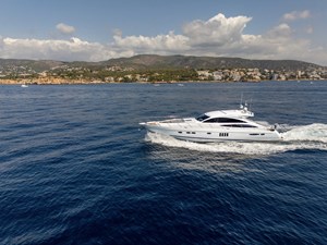 2006 PRINCESS YACHTS V70 - photo 5