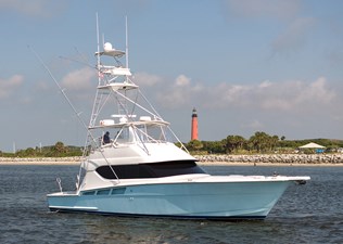 2001 HATTERAS 55 Convertible - photo 50