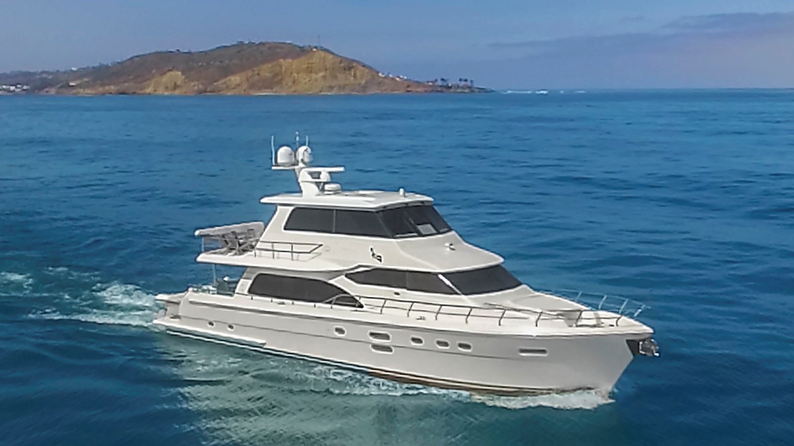 2014 HAMPTON YACHTS 760 Skylounge Motor Yacht