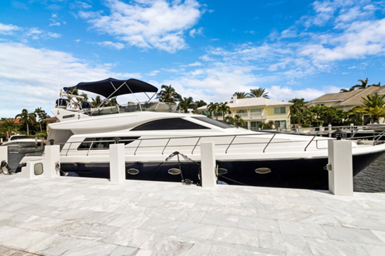 2003 UNIESSE Flybridge — photograph 5