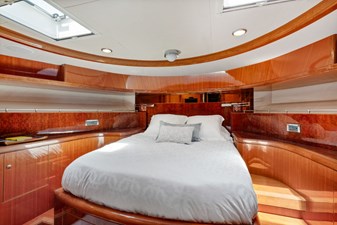 2009 OCEAN ALEXANDER 74 Flybridge - photo 19