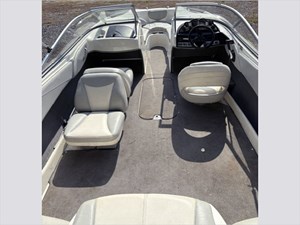 2011 BAYLINER  - photo 5