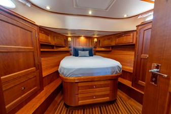 2022 HINCKLEY Talaria 48 MKII - photo 22