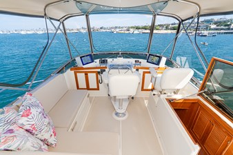 1999 OFFSHORE YACHTS 48 Sedan - photo 8