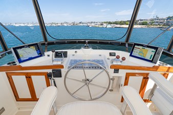 1999 OFFSHORE YACHTS 48 Sedan - photo 9