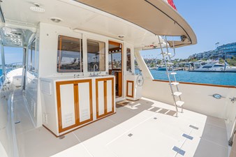 1999 OFFSHORE YACHTS 48 Sedan - photo 14