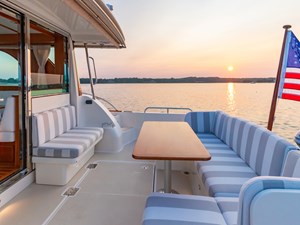 2023 SABRE YACHTS 45 Salon Express - photo 10