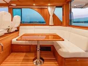 2023 SABRE YACHTS 45 Salon Express - photo 14