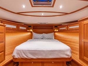 2023 SABRE YACHTS 45 Salon Express - photo 24