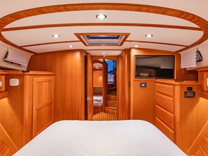 2023 SABRE YACHTS 45 Salon Express - photo 25