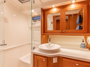 2023 SABRE YACHTS 45 Salon Express - photo 27