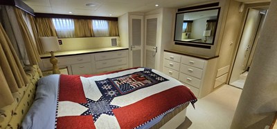 1969 DERECKTOR Motor Yacht - photo 21