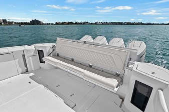 2022 INTREPID 427 Nomad FE - photo 7