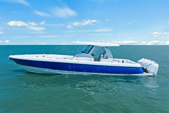 2022 INTREPID 427 Nomad FE - photo 10