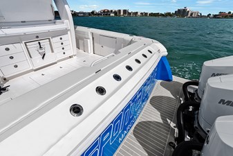 2022 INTREPID 427 Nomad FE - photo 11