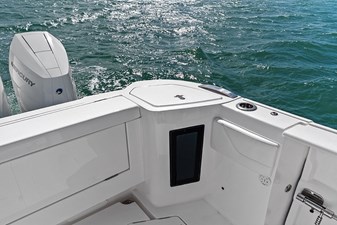 2022 INTREPID 427 Nomad FE - photo 16