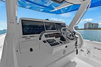2022 INTREPID 427 Nomad FE - photo 30