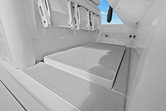 2022 INTREPID 427 Nomad FE - photo 35