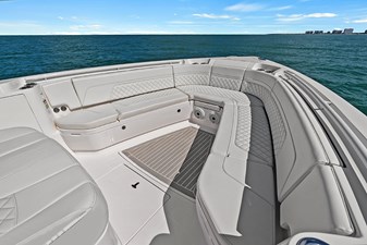 2022 INTREPID 427 Nomad FE - photo 44