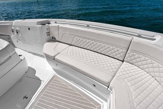 2022 INTREPID 427 Nomad FE - photo 48