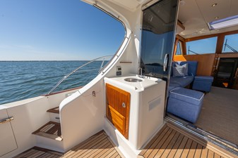 2014 GRAND BANKS MARINE 50 Eastbay SX - photo 15