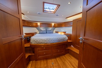 2014 GRAND BANKS MARINE 50 Eastbay SX - photo 31