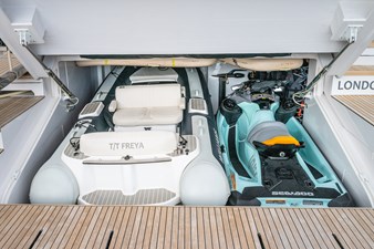2025 FERRETTI YACHTS 1000 - photo 37