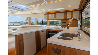 2023 BELIZE MOTORYACHT 66 Sedan - photo 19