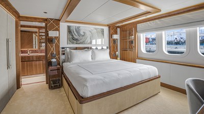 2017 MAJESTIC YACHTS  - photo 15