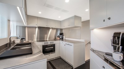 2019 VAN DER VALK  - photo 9