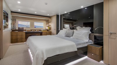 2019 VAN DER VALK  - photo 14