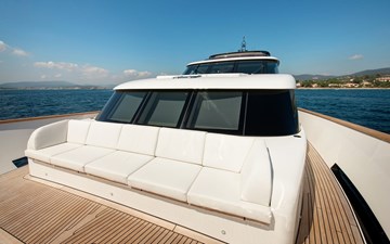 2019 VAN DER VALK  - photo 2