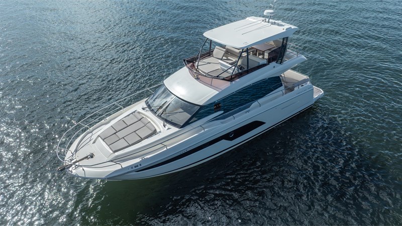2020 PRESTIGE YACHTS 520