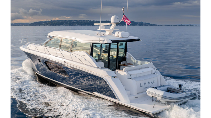 2019 TIARA YACHTS C49 Coupe
